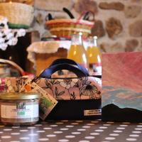 P'tit panier garni tissu fleuri rose